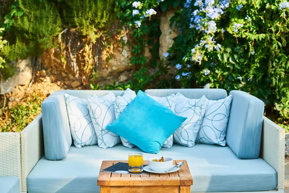 How Do I Choose the Right Outdoor Furniture for My Outdoor Living Area?